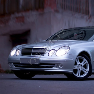 Бампер передний в цвет кузова Mercedes E-Class W211 (2002-2006) с омывателем